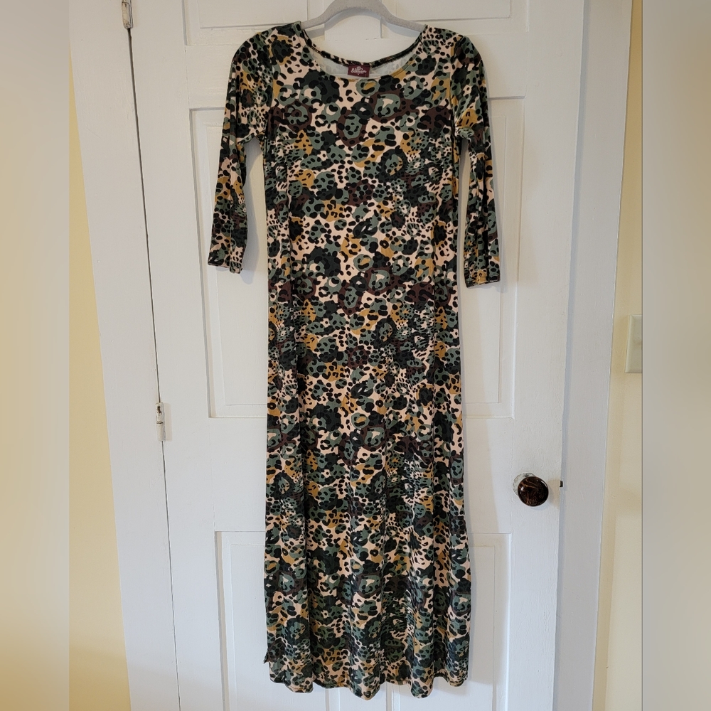Salaam Velvet Daphne Dress